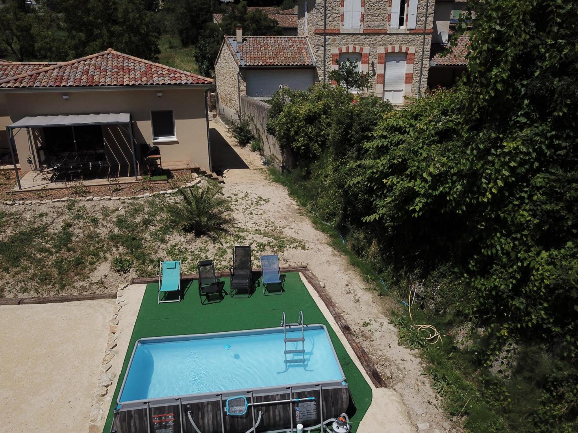 Вілла Gite Le Chaudron 1 A 7Pers Avec Piscine Montclar-sur-Gervanne Екстер'єр фото